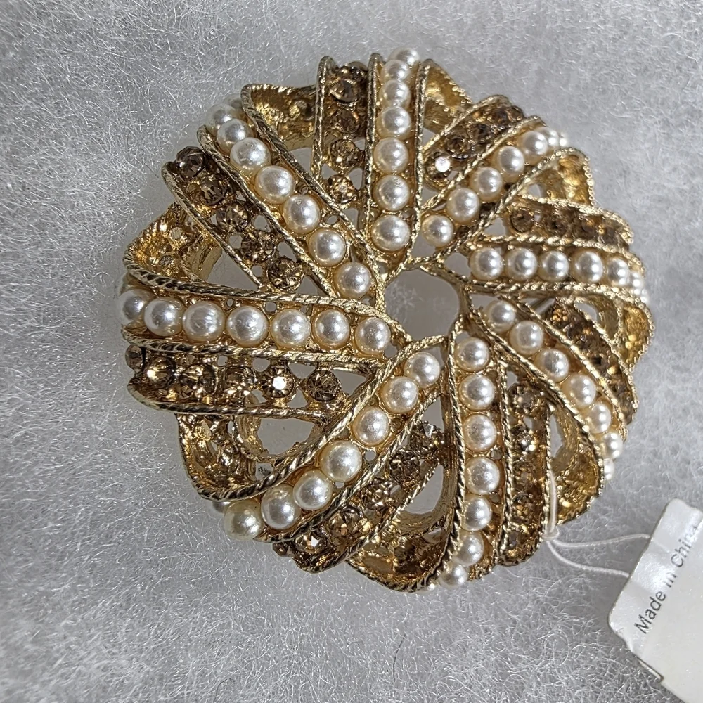 Charter Club Gold and White Pearl Swirl Brooch